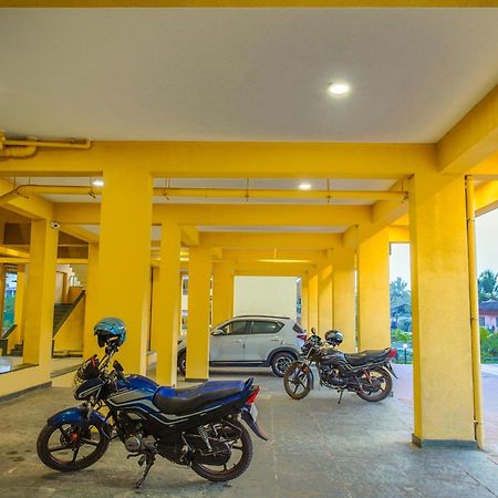 Alaya Stays 1 Bhk With Balcony & Pool - Veera Marina Candolim Esterno foto