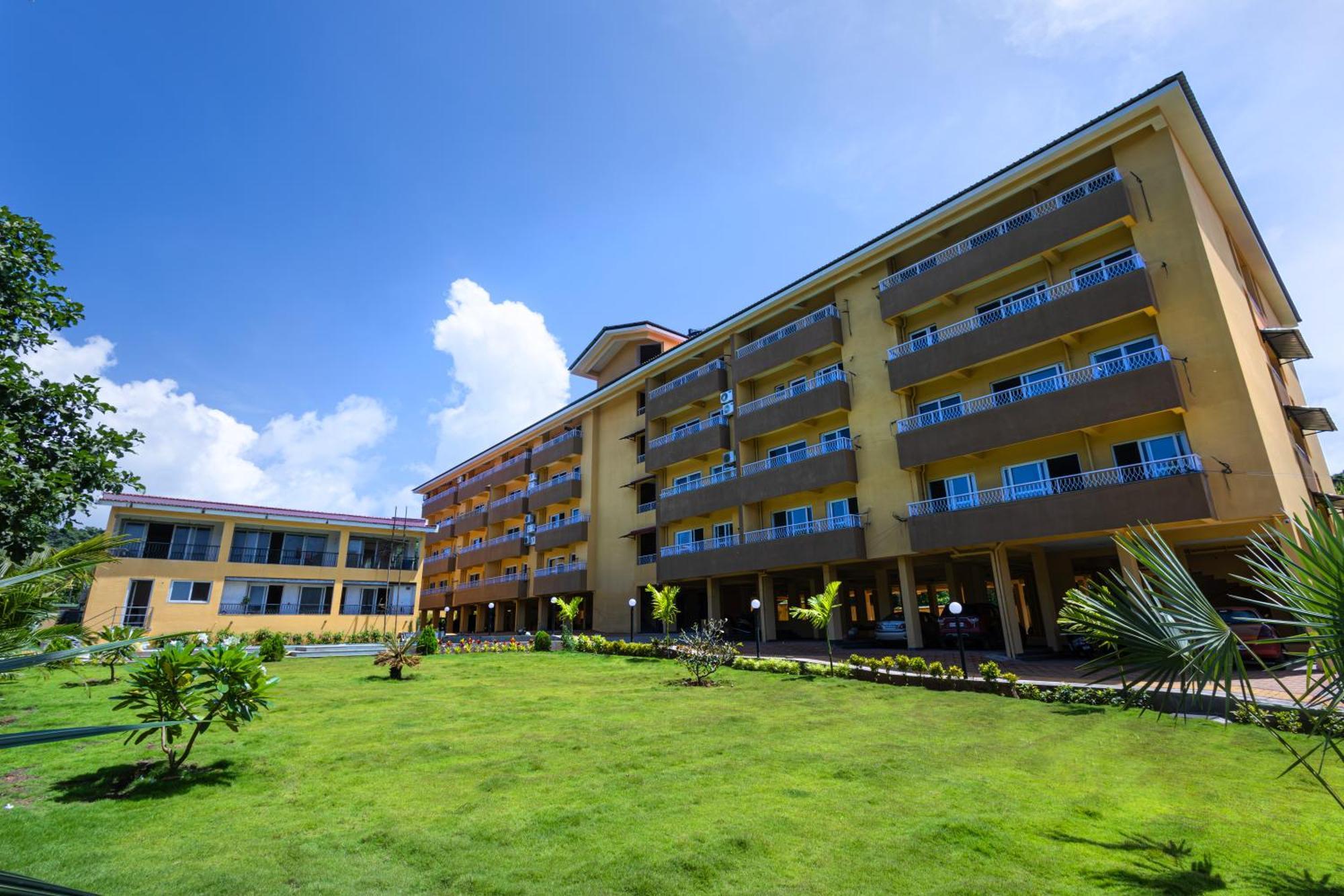 Alaya Stays 1 Bhk With Balcony & Pool - Veera Marina Candolim Esterno foto