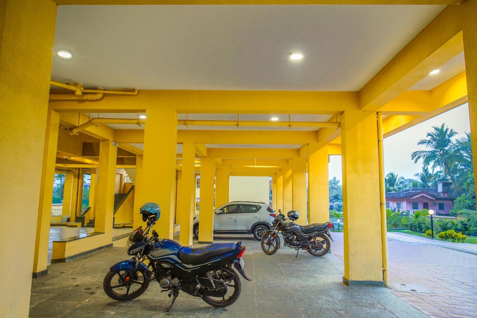 Alaya Stays 1 Bhk With Balcony & Pool - Veera Marina Candolim Esterno foto