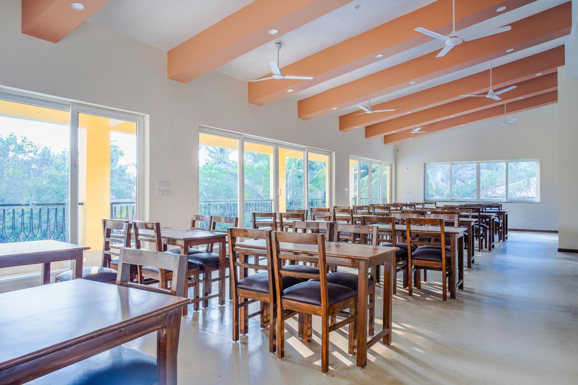 Alaya Stays 1 Bhk With Balcony & Pool - Veera Marina Candolim Esterno foto