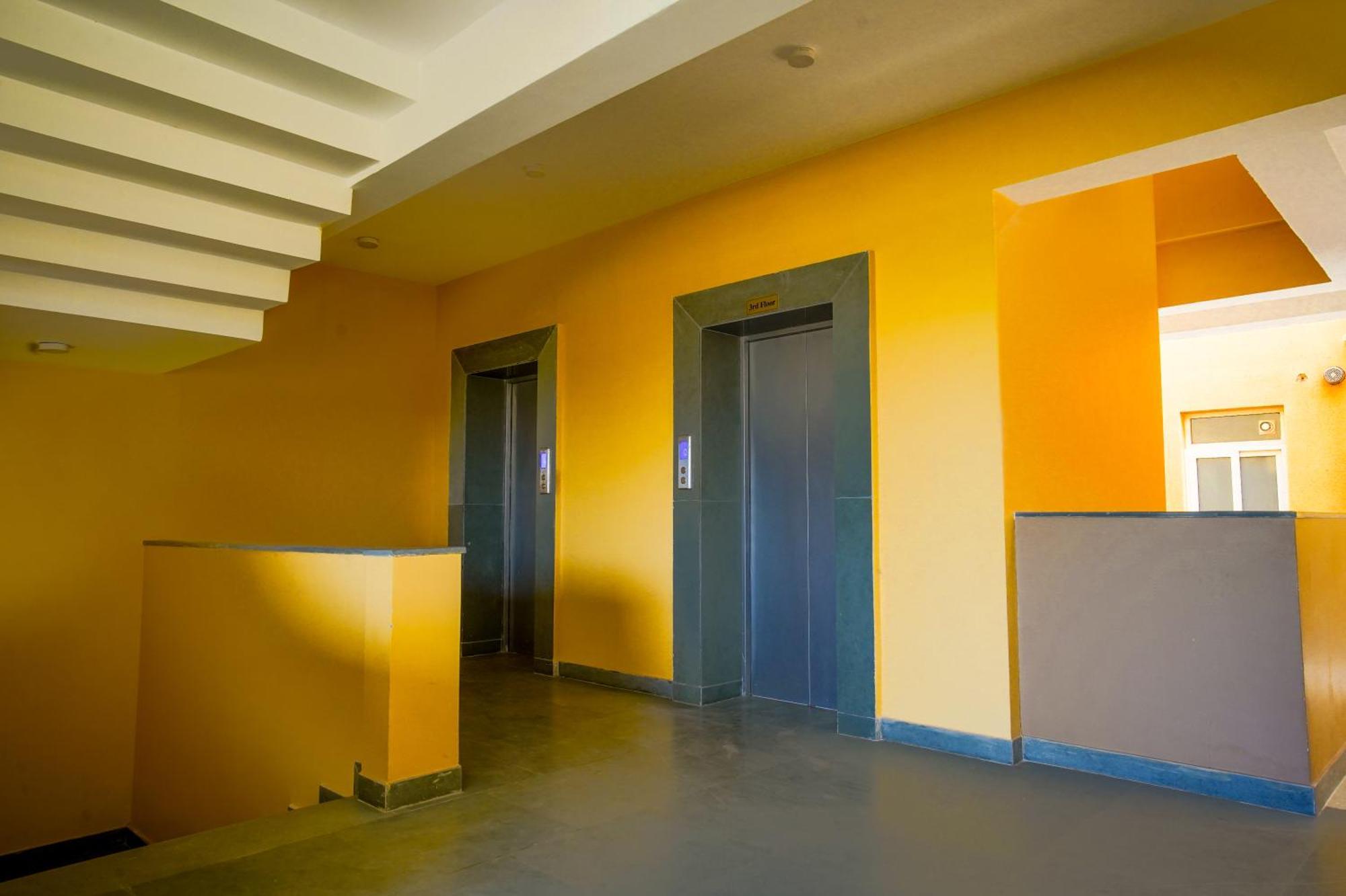 Alaya Stays 1 Bhk With Balcony & Pool - Veera Marina Candolim Esterno foto