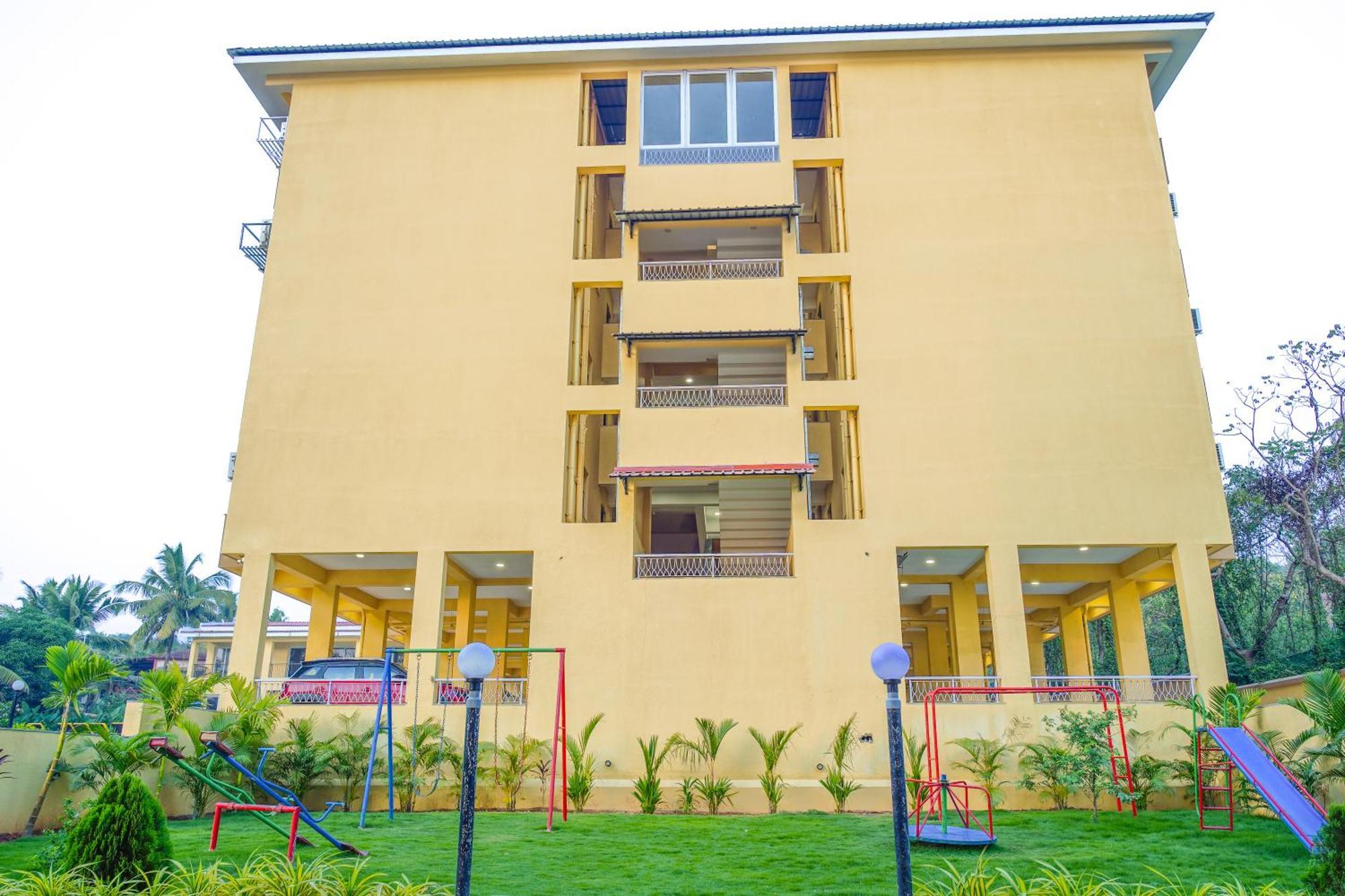 Alaya Stays 1 Bhk With Balcony & Pool - Veera Marina Candolim Esterno foto