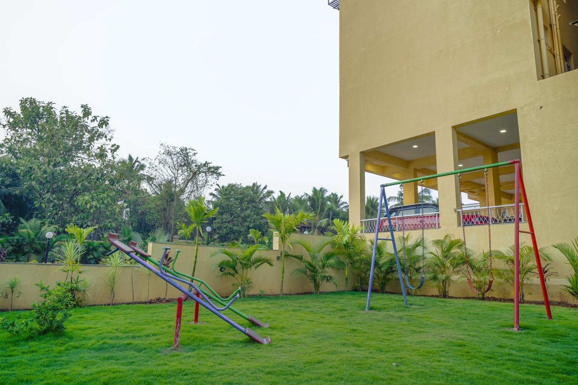 Alaya Stays 1 Bhk With Balcony & Pool - Veera Marina Candolim Esterno foto