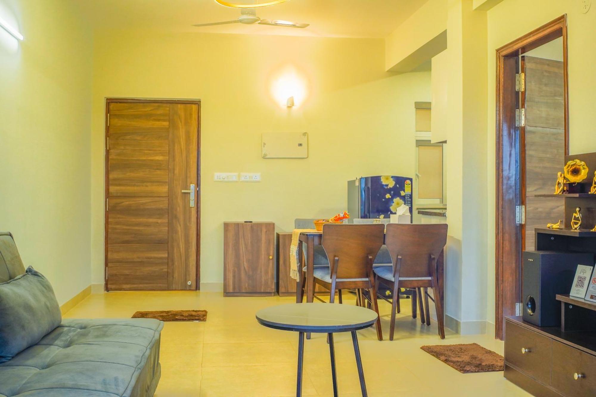 Alaya Stays 1 Bhk With Balcony & Pool - Veera Marina Candolim Esterno foto