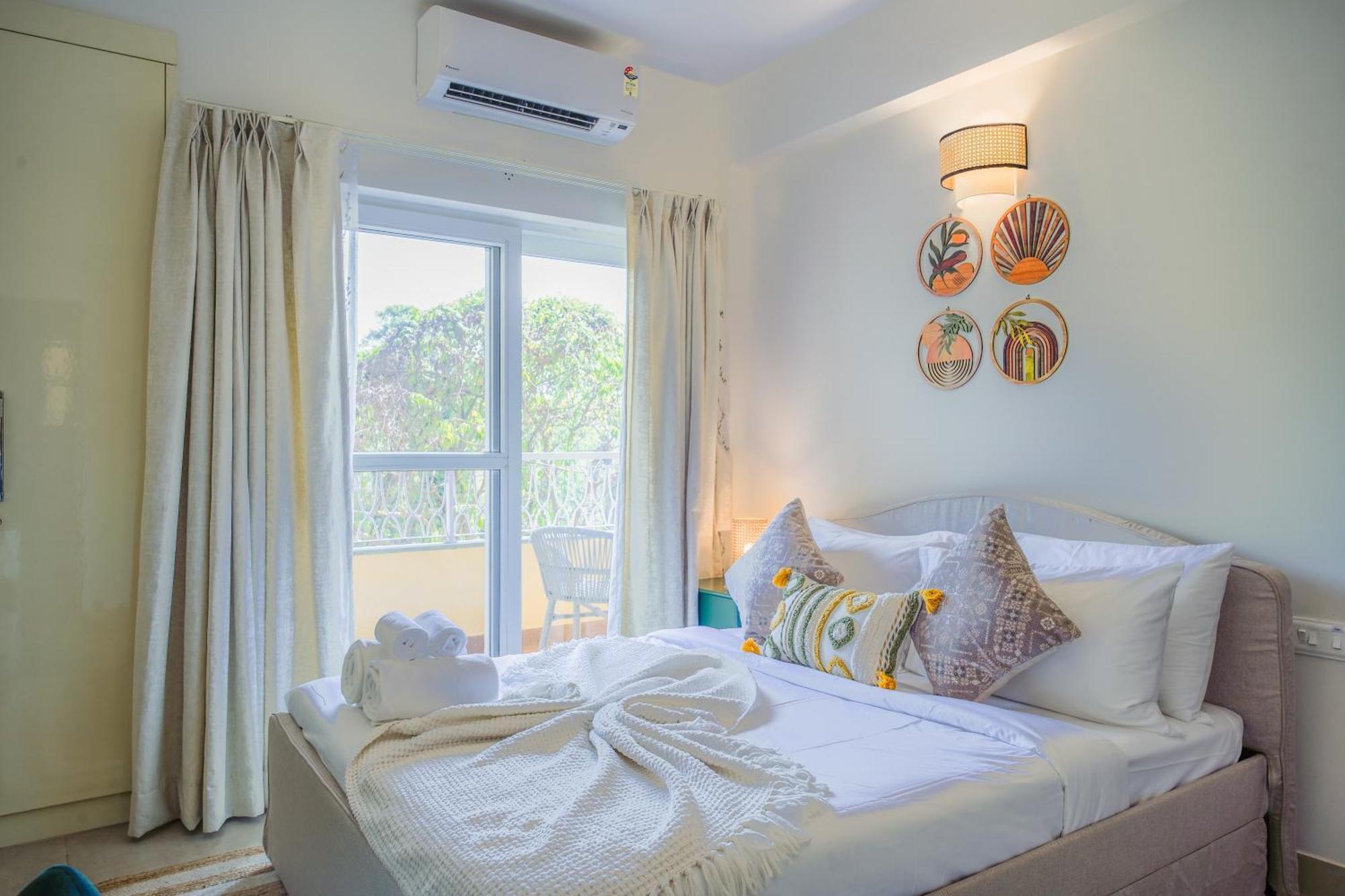 Alaya Stays 1 Bhk With Balcony & Pool - Veera Marina Candolim Esterno foto