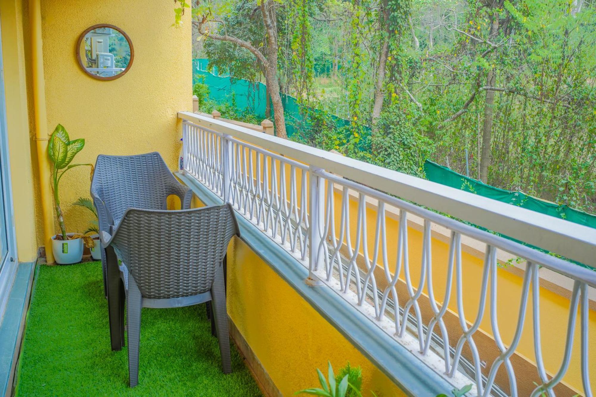 Alaya Stays 1 Bhk With Balcony & Pool - Veera Marina Candolim Esterno foto