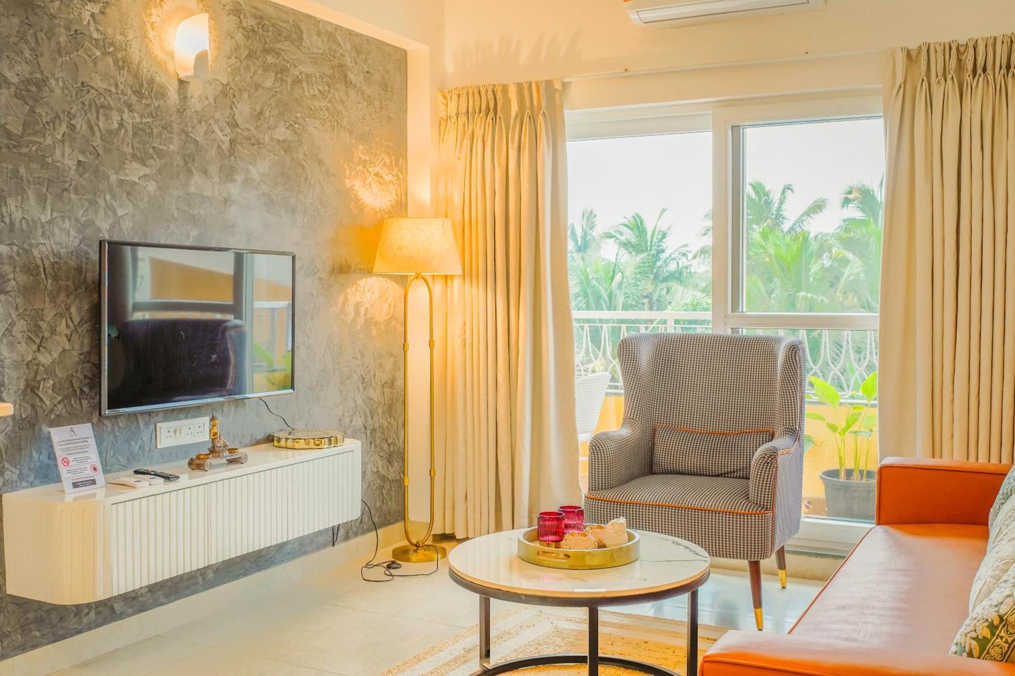 Alaya Stays 1 Bhk With Balcony & Pool - Veera Marina Candolim Esterno foto